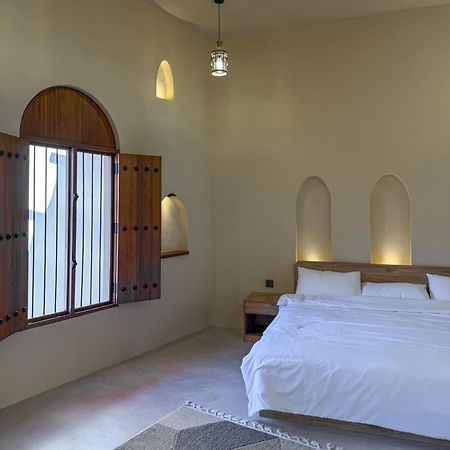 بيت أرض الثراء Rich Land House 니즈와 외부 사진